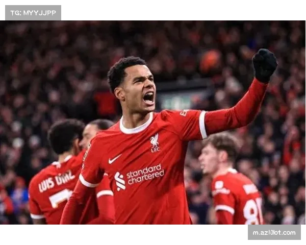 英超回应加克波禁区摔倒争议 VAR确认柯林斯动作合法未判点球